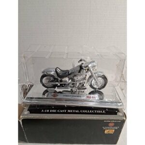 Maisto Street Stalker 1 18 Scale Die Cast Metal Collectible Motorcycle‎ Silver
